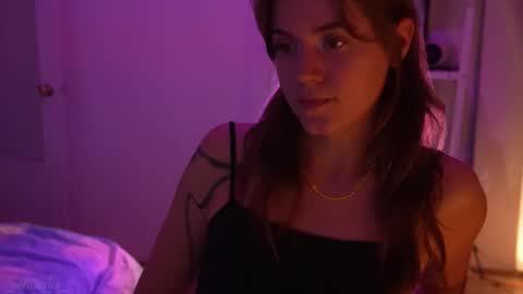 Snapshot of _sensualia_ chatting on September 11, 6:19 pm Lia online show from September 11, 6:19 pm