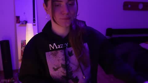 Snapshot of _sensualia_ chatting on April 13, 8:25 pm Lia online show from April 13, 8:25 pm