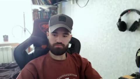 Snapshot of _serious_man chatting on June 20, 8:06 am Ask me online show from June 20, 8:06 am