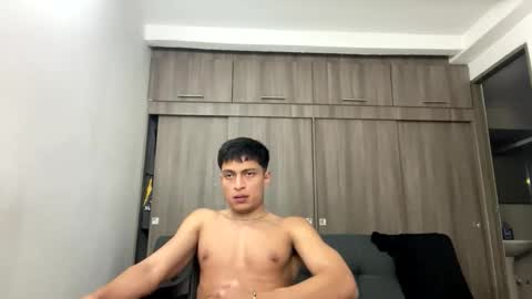 Juan Pablo-independent model online show from April 14, 5:24 am