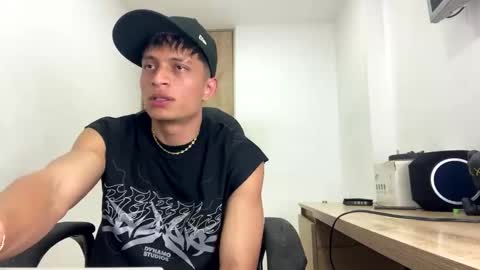 Snapshot of _sexy_jack chatting on May 12, 1:47 am Juan Pablo-independent model online show from May 12, 1:47 am