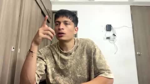 Snapshot of _sexy_jack chatting on June 5, 10:37 pm Juan Pablo-independent model online show from June 5, 10:37 pm