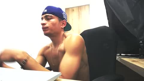 Snapshot of _sexy_jack chatting on July 6, 4:09 am Juan Pablo-independent model online show from July 6, 4:09 am