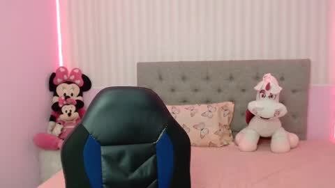 Snapshot of _sexyredhead_ chatting on March 9, 6:11 pm KATA online show from March 9, 6:11 pm