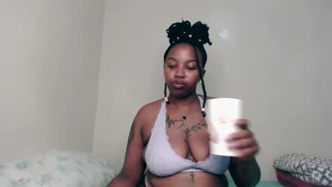 Snapshot of _sexysquirter chatting on November 28, 7:05 pm _sexysquirter online show from November 28, 7:05 pm