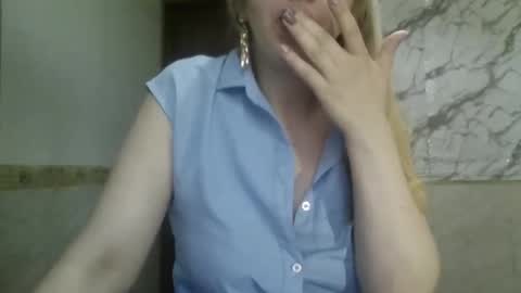 Snapshot of _sexyxsveta_ chatting on June 7, 3:54 am SexyXSveta online show from June 7, 3:54 am