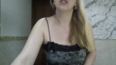 Snapshot of _sexyxsveta_ chatting on June 11, 3:15 am SexyXSveta online show from June 11, 3:15 am