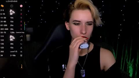 Snapshot of _shadow_devil__ chatting on July 31, 5:34 pm Alex online show from July 31, 5:34 pm