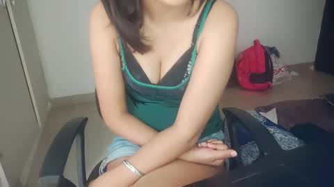 Snapshot of _shalini_0 chatting on October 9, 2:20 am _shalini_0 online show from October 9, 2:20 am