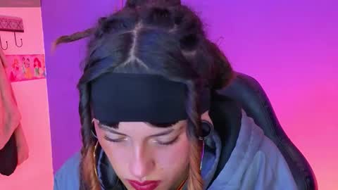 Snapshot of _sharlotte777 chatting on November 12, 2:50 pm _sharlotte777 online show from November 12, 2:50 pm