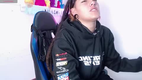 Snapshot of _sharlotte777 chatting on November 26, 2:29 pm _sharlotte777 online show from November 26, 2:29 pm