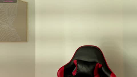 Snapshot of _sharlotte777 chatting on May 21, 1:51 pm _sharlotte777 online show from May 21, 1:51 pm