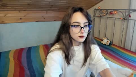 Snapshot of _silverdream chatting on December 7, 6:21 am _silverdream online show from December 7, 6:21 am