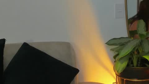 Snapshot of _silvia_vega_ chatting on September 17, 2:35 am _silvia_vega_ online show from September 17, 2:35 am