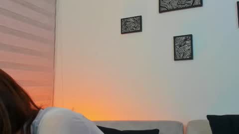 Snapshot of _silvia_vega_ chatting on December 14, 11:53 pm _silvia_vega_ online show from December 14, 11:53 pm