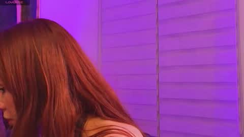 Snapshot of _silvia_vega_ chatting on June 8, 5:19 am _silvia_vega_ online show from June 8, 5:19 am