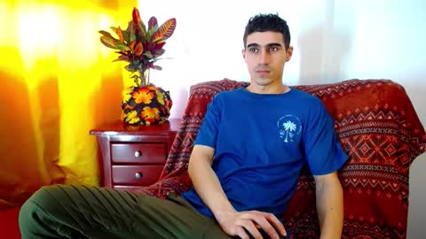 Snapshot of _skyleer_ chatting on November 9, 3:32 pm _skyleer_ online show from November 9, 3:32 pm