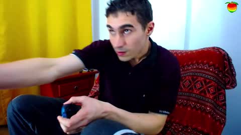 Snapshot of _skyleer_ chatting on November 13, 11:25 pm _skyleer_ online show from November 13, 11:25 pm