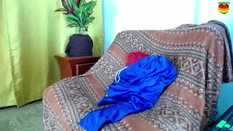 Snapshot of _skyleer_ chatting on November 18, 1:00 am _skyleer_ online show from November 18, 1:00 am