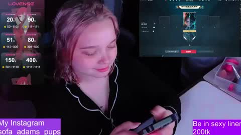 Snapshot of _sofia_adam_ chatting on May 16, 6:43 am pups online show from May 16, 6:43 am