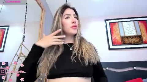 Snapshot of _sofia_cruz chatting on July 1, 7:46 pm 640 200 online show from July 1, 7:46 pm