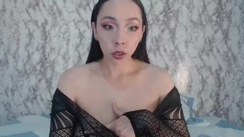 Sofia Parker online show from December 10, 7:37 am