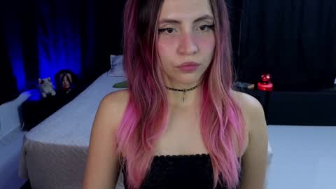 Sofia online show from December 6, 2:57 am