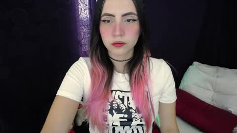 Snapshot of _sofiapink chatting on May 7, 7:41 pm Sofia online show from May 7, 7:41 pm