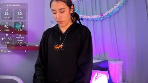 Sophie  online show from April 22, 10:55 pm