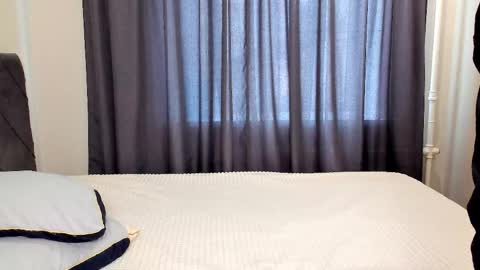 OLIVERpvt is open online show from April 26, 1:09 pm