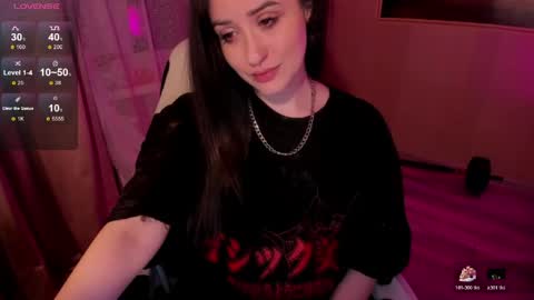 Snapshot of _sserendipityy_ chatting on March 6, 11:56 pm _sserendipityy_ online show from March 6, 11:56 pm