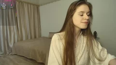 Stella Grace online show from June 7, 9:35 am
