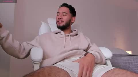 STIVEN online show from February 2, 3:44 pm