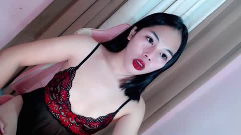 Eilachloe online show from March 1, 11:01 am