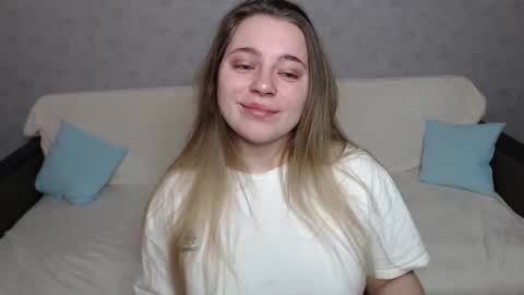 Lana online show from December 14, 9:18 am