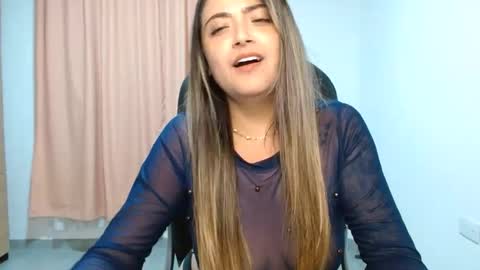 Snapshot of _sweet_rachel chatting on December 13, 3:16 am Rachel online show from December 13, 3:16 am