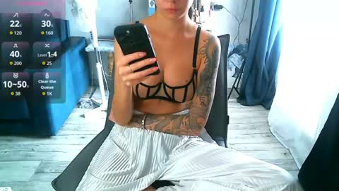 Milana   welcome to my world  online show from July 24, 5:05 am