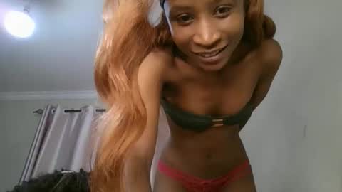 _sweetebony_r online show from February 19, 7:04 am
