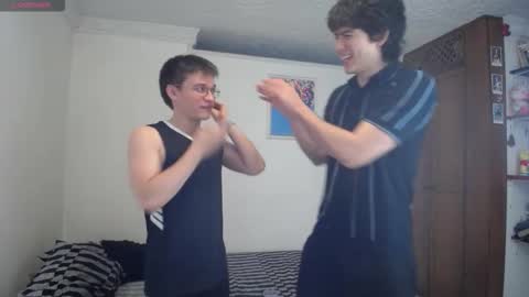 Scot y Patrick online show from November 26, 1:28 am