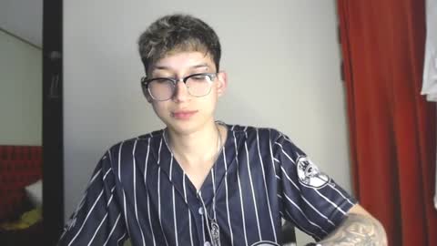 Thomas online show from December 19, 7:07 pm