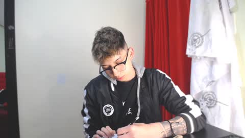 Thomas online show from January 3, 5:42 pm