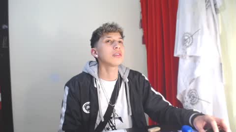 Thomas online show from January 8, 8:49 am