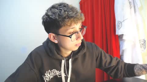 Thomas online show from January 22, 6:10 pm