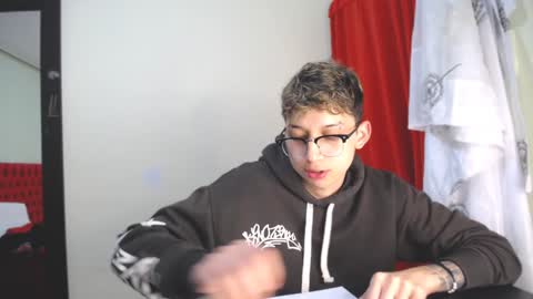 Thomas online show from January 23, 9:50 pm