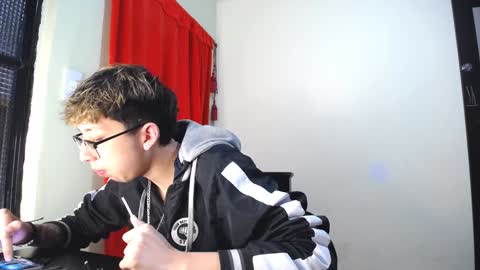 Thomas online show from February 6, 7:07 pm