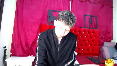 Thomas online show from March 7, 1:53 am