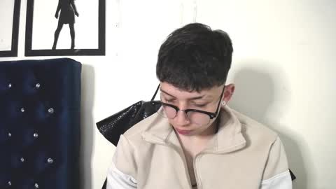 Thomas online show from September 17, 1:07 am