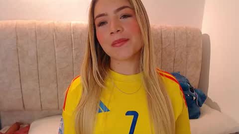 _tiffany1 online show from March 1, 7:16 pm