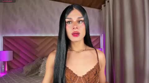 Snapshot of _tiffany_collins chatting on June 17, 10:00 pm tiffany online show from June 17, 10:00 pm