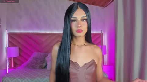 Snapshot of _tiffany_collins chatting on June 25, 9:19 pm tiffany online show from June 25, 9:19 pm